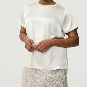 MAKE AN OFFER - TORRID Satin Cream Tee